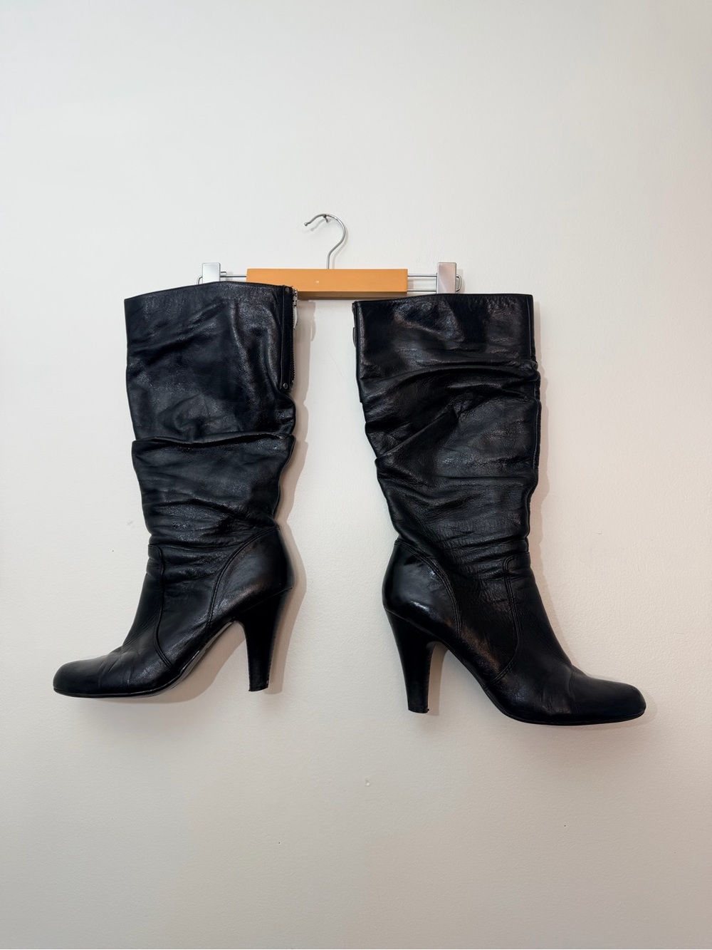 GUESS Black Slouchy Knee High Heeled Boots | Y2K Chic | Size 10M
